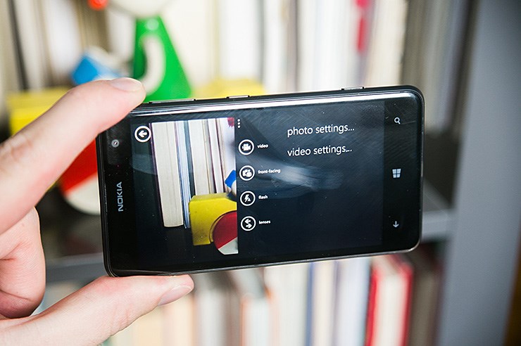 Nokia Lumia 625 (8).jpg